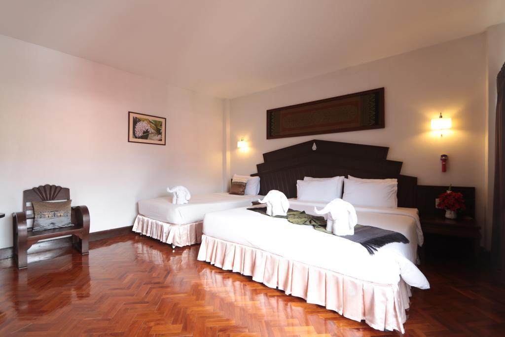 Baiyoke Chalet Hotel Mae Hong Son Exterior photo