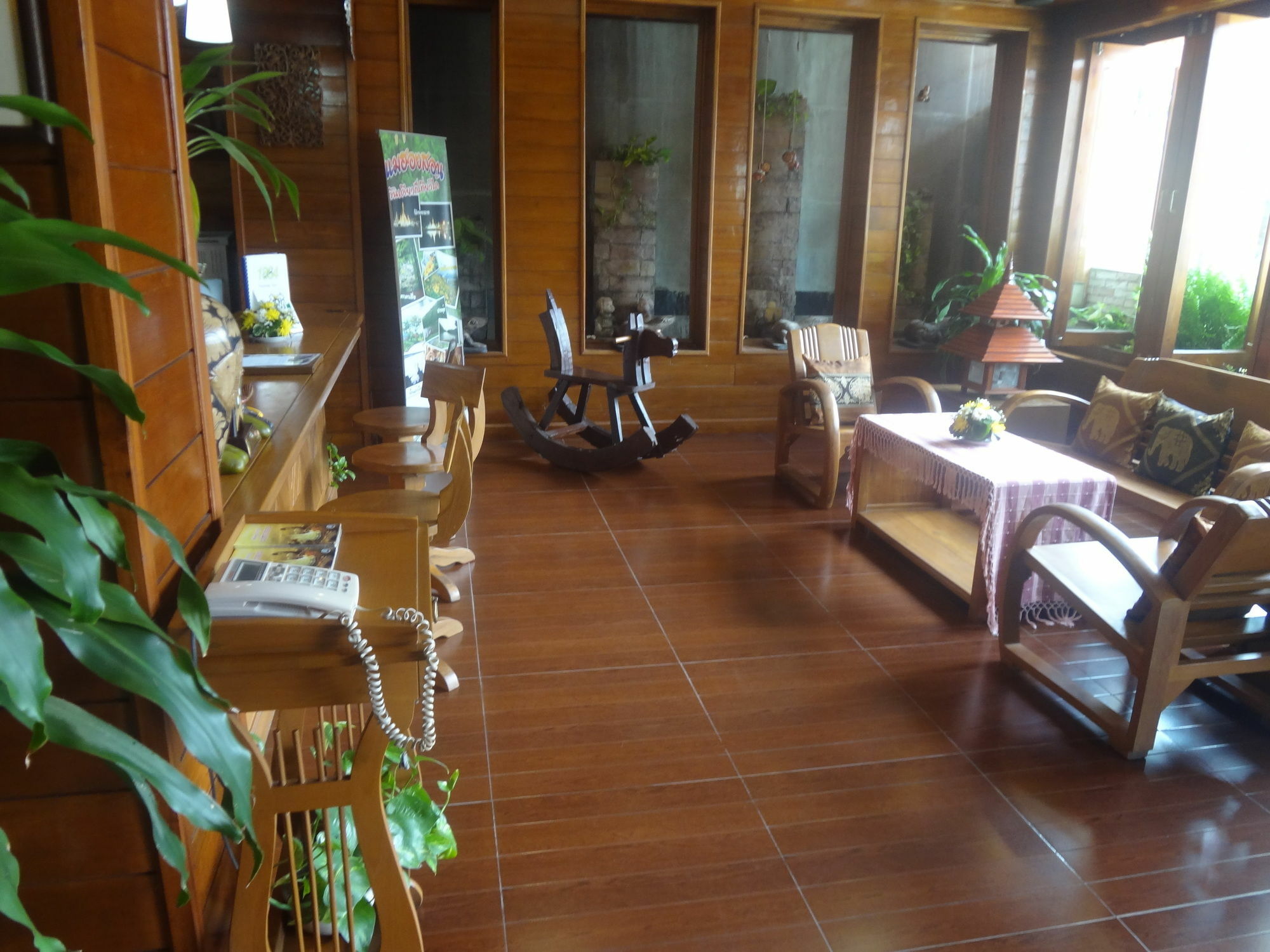 Baiyoke Chalet Hotel Mae Hong Son Exterior photo