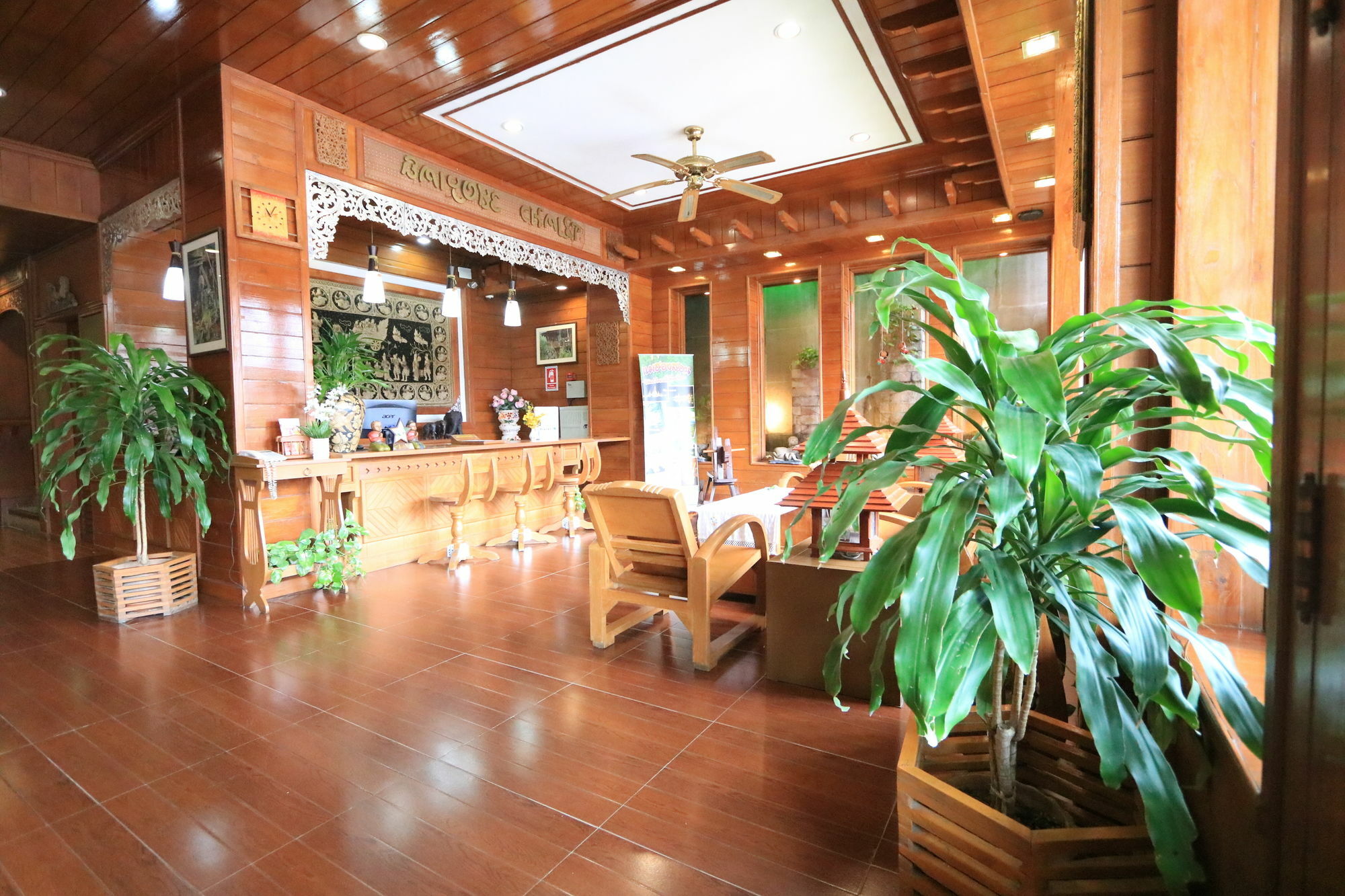 Baiyoke Chalet Hotel Mae Hong Son Exterior photo