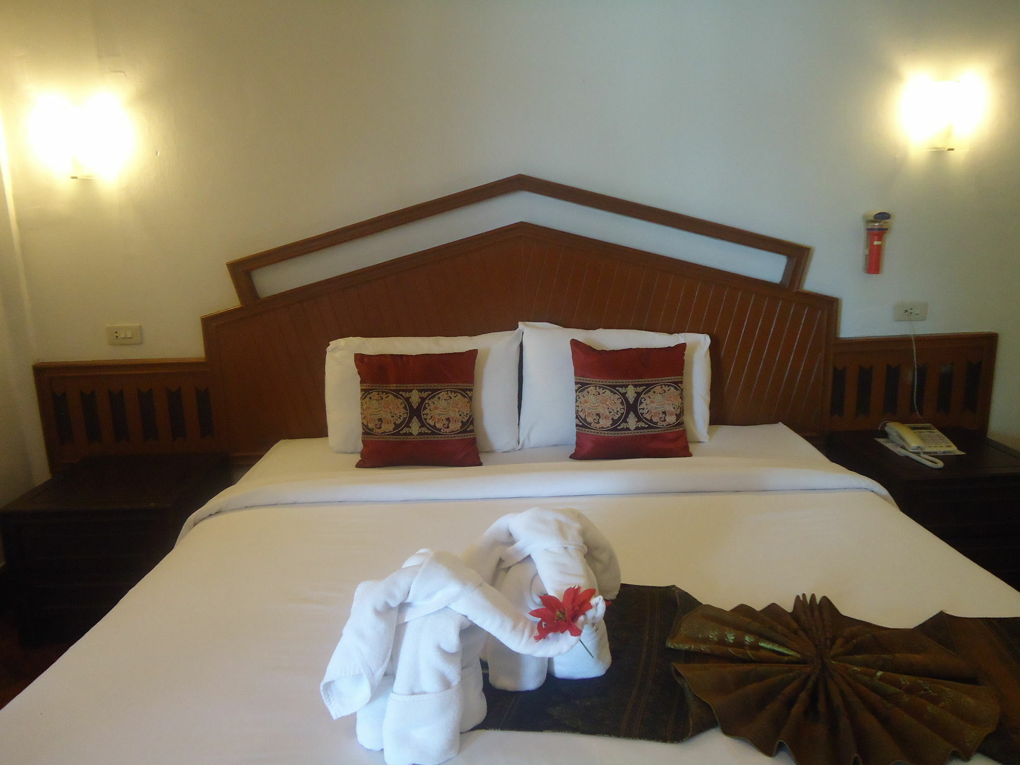Baiyoke Chalet Hotel Mae Hong Son Exterior photo