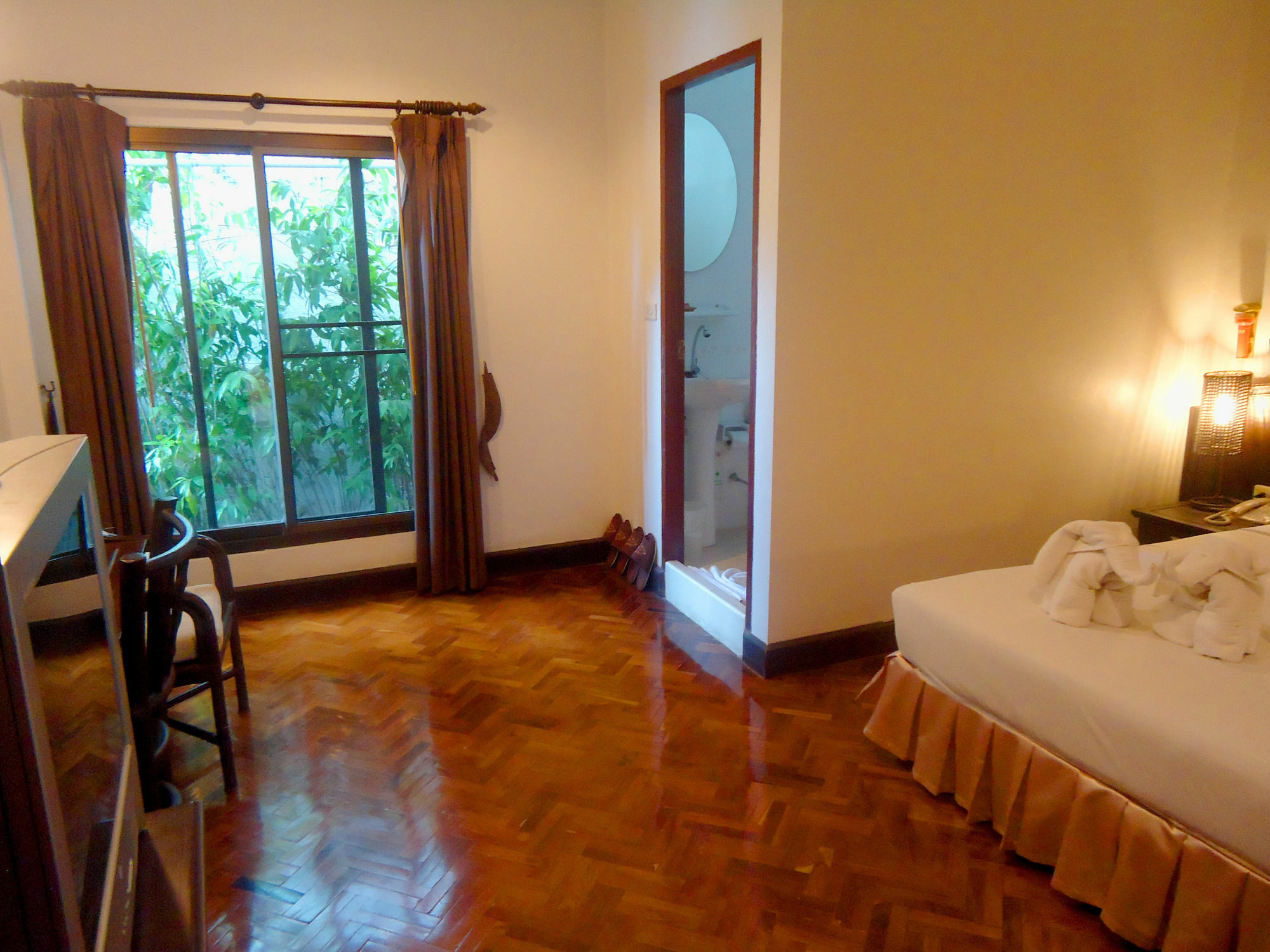 Baiyoke Chalet Hotel Mae Hong Son Exterior photo