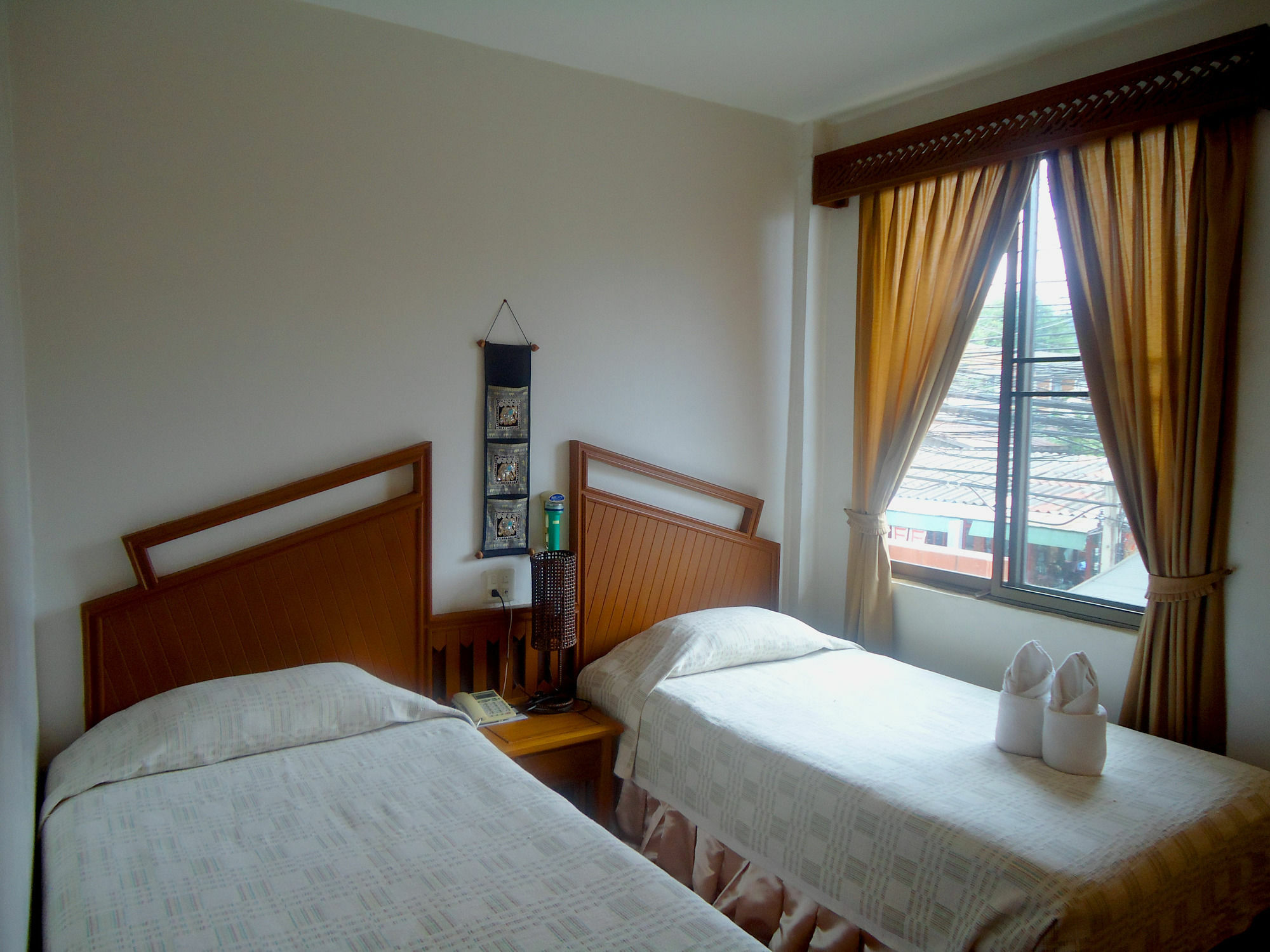 Baiyoke Chalet Hotel Mae Hong Son Exterior photo