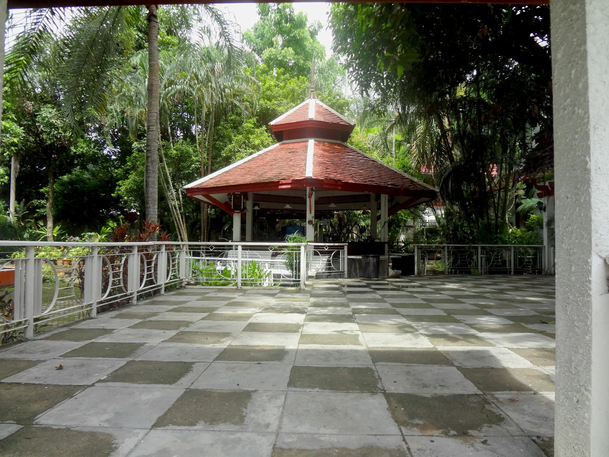 Baiyoke Chalet Hotel Mae Hong Son Exterior photo
